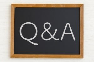 Q&Aの看板