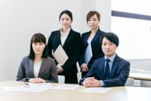 会社の仲間